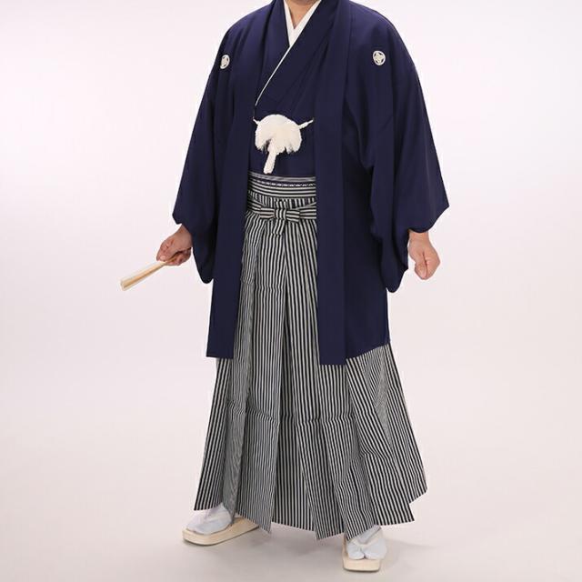 【レンタル】紳士紋付袴レンタル9点フルセット【紺色/全サイズ対応】白足袋プレゼント Ｓサイズ Ｍサイズ Lサイズ 着物レンタル 男性貸衣装 男性和服 メンズ 結婚式 婚礼写真 紋付 袴 卒業式 卒業生担任
