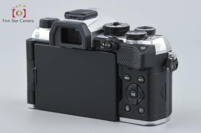 【中古】OM SYSTEM (OLYMPUS) オーエム システム OM-5 Mark II シルバー ミラーレス一眼カメラ シャッター回数僅少_1