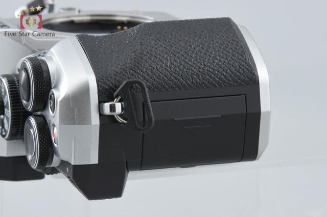 【中古】OM SYSTEM (OLYMPUS) オーエム システム OM-5 Mark II シルバー ミラーレス一眼カメラ シャッター回数僅少_4