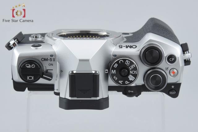 【中古】OM SYSTEM (OLYMPUS) オーエム システム OM-5 Mark II シルバー ミラーレス一眼カメラ シャッター回数僅少_6