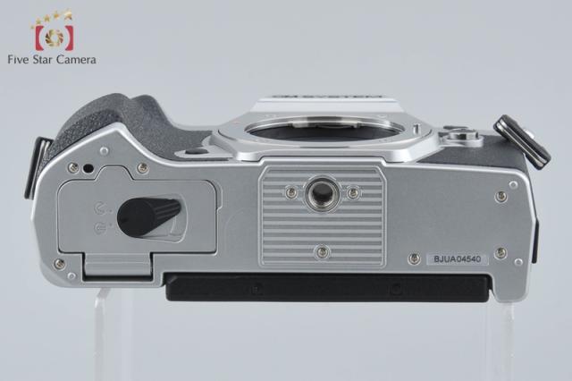 【中古】OM SYSTEM (OLYMPUS) オーエム システム OM-5 Mark II シルバー ミラーレス一眼カメラ シャッター回数僅少_7