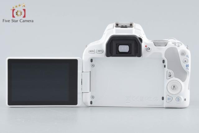 【中古】Canon キヤノン EOS Kiss X9 EF-S 18-55 IS STM 水晶体一揃いの道具 白いこと シャッター出現率少ない 元箱付き添い人