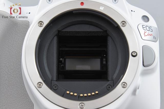 【中古】Canon キヤノン EOS Kiss X9 EF-S 18-55 IS STM 水晶体一揃いの道具 白いこと シャッター出現率少ない 元箱付き添い人