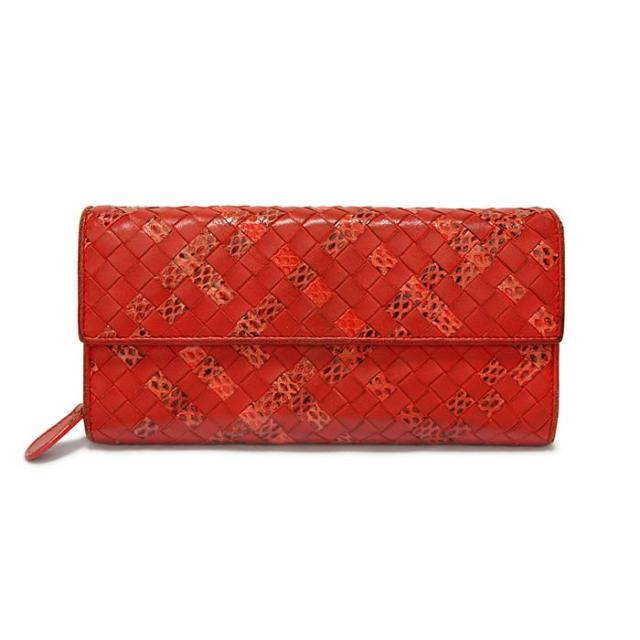 ボッテガ・ヴェネタ イントレチャート スナップボタン付きフラップ開閉式長財布 中古 Bottega Veneta