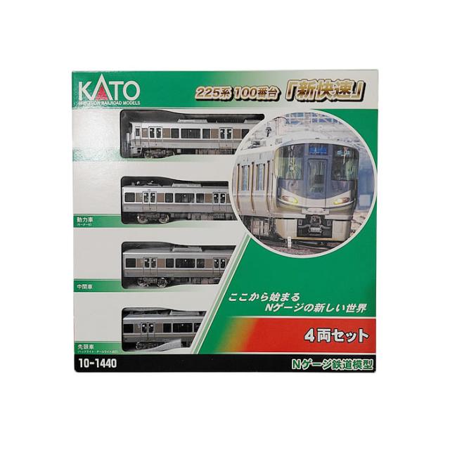 Nゲージ KATO(カトー) 10-1440 と 10-1677 セット販売 合計8両 中古 / 225系100番台「新快速」4両セット （動力車付き）/ 223系2000番台「新快速」4両セット(動力車付き)_1