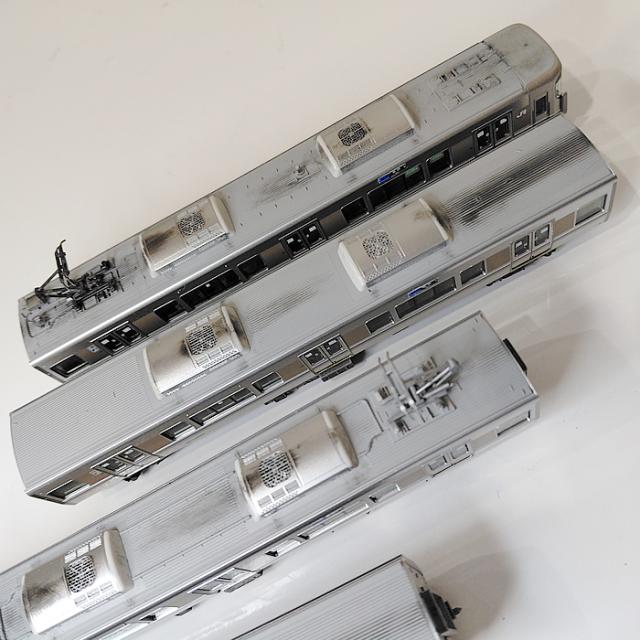 Nゲージ KATO(カトー) 10-1440 と 10-1677 セット販売 合計8両 中古 / 225系100番台「新快速」4両セット （動力車付き）/ 223系2000番台「新快速」4両セット(動力車付き)_6