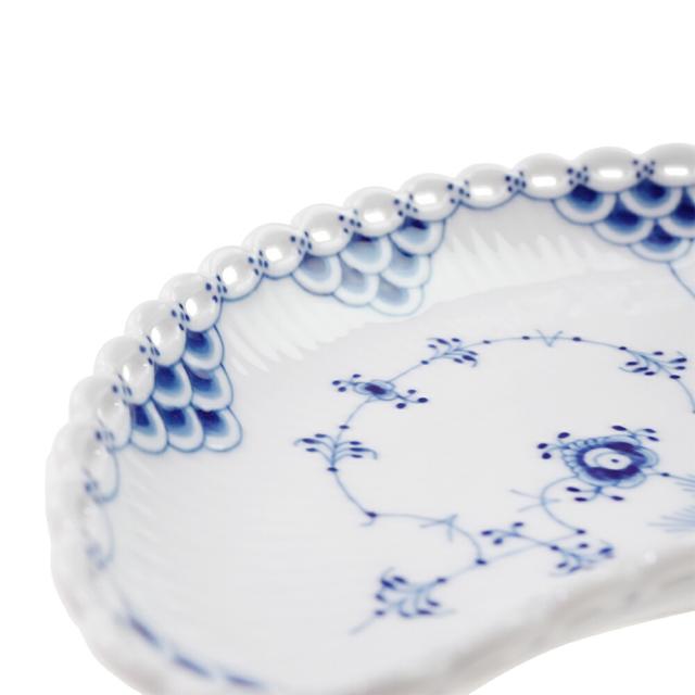 ロイヤルコペンハーゲン ブルーフルーテッド フルレース クレセントディッシュ 22cm 1-103-352