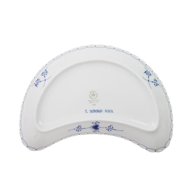 ロイヤルコペンハーゲン ブルーフルーテッド フルレース クレセントディッシュ 22cm 1-103-352
