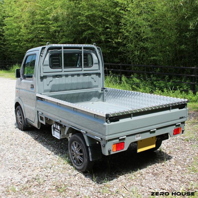 スズキ キャリー トラック キャリー 軽トラ 標準車 DA16T DA52T あおりガード 鳥居ガード あおりプロテクター あおり保護 ゲートガード プロテクター ゲート保護 荷台 ガード 軽トラ 専用設計 アルミ 縞板 内張り一体型 4点セット シルバー ブラック_12