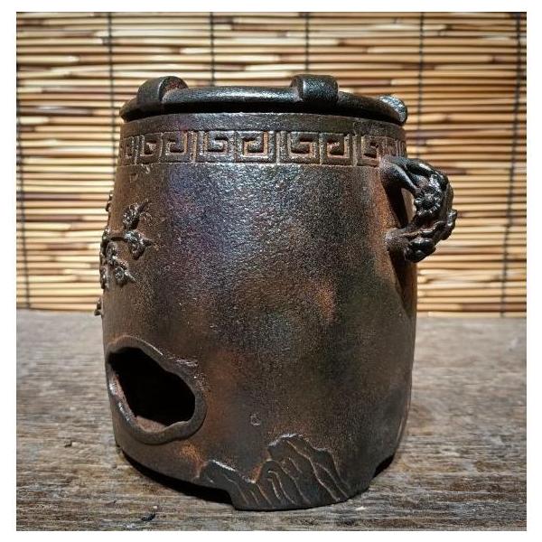 鋳鉄炭火炉 卓上火鉢 口径7.8cm 高さ13cm 古風デザイン Welina 温酒 煮茶 炭火風 インテリアにも 茶道具 置き炉 小型 風情ある時間_2