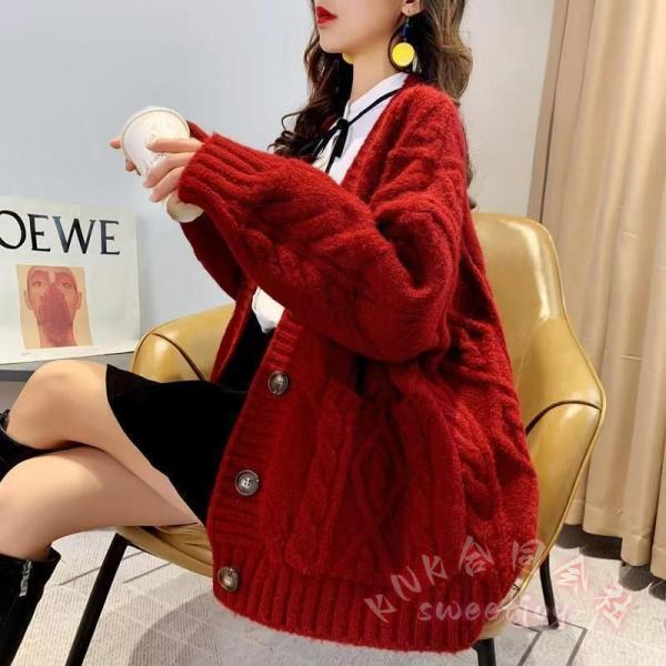 厚手ケーブル編みカーディガン レディース ざっくりニット 前開き KNK(株） ゆったりきれいめ 暖かい 赤系 長袖ボタン付き 秋冬アウター感覚
