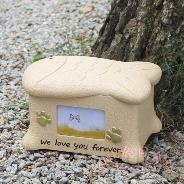 ペット仏壇 メモリアルボックス 骨壷収納 手元供養 KNK(株） 犬 猫 フォトフレーム付き 可愛い ペット供養 ペット用 樹脂 メモリアル 思い出を大切に