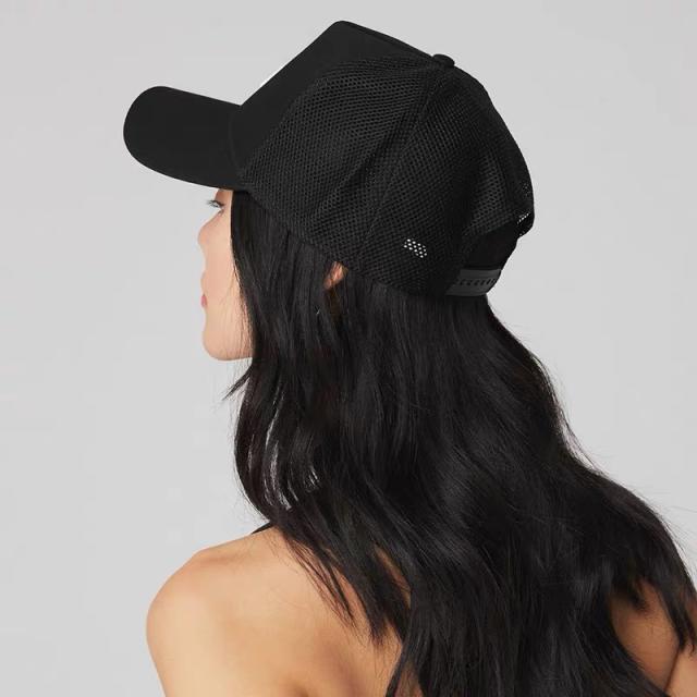 ALO Yoga 正規品米国より直輸入 ディストリクトトラッカーハットベストセラー District Trucker Hat ユニセックス メッシュ 通気性抜群 ロゴ刺繍 サイズ調節可能 alo公式 スポーツ 帽子 キャップ ハット ベースボールキャップ  グローバルアンバサダー就任_2