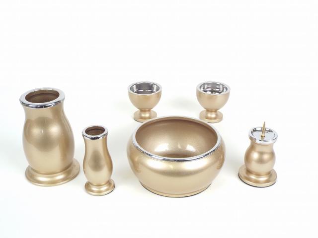 モダン仏具セット　ルミエール　シャンパンゴールド色　６具足３寸タイプ