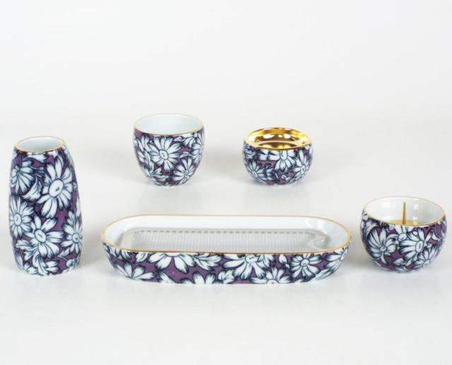 モダン仏具セット 有田焼 花恋かれん 舞菊 ５具足横置き香炉タイプ