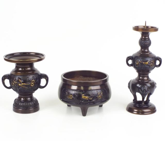 花鳥 仏具3点セット　中型仏壇用　黒光色（香炉4寸セット）高岡産の国産品