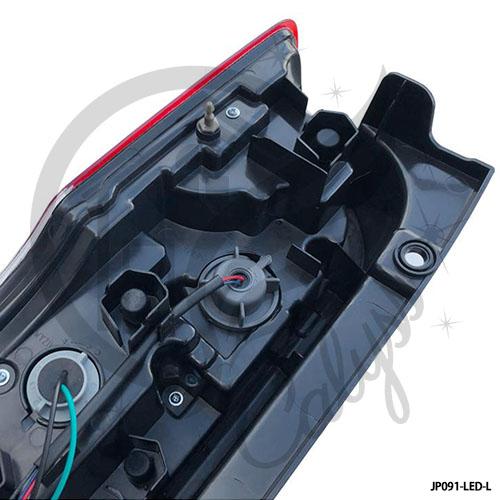 日産 NV350 キャラバン E26系 前期専用 後期ルック ファイバーLEDテールランプ 左(助手席側）_4
