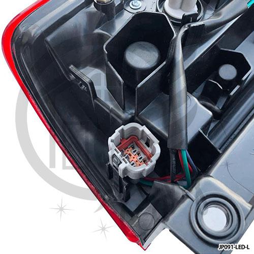 日産 NV350 キャラバン E26系 前期専用 後期ルック ファイバーLEDテールランプ 左(助手席側）_5