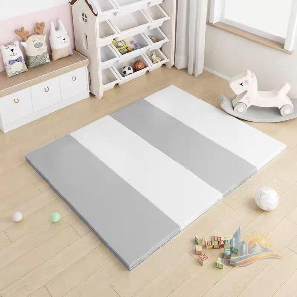 プレイマット ジョイントマット 200×160 折りたたみ クッション 落下防止 アドバンスト 子供用 厚手 防水防音 ベビークッション ノンホルム 床暖対応 洗える 17,693円
