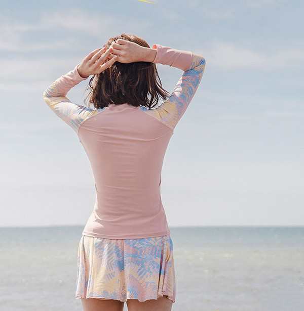 フィットネス水着 ペアルック レディース 水着 ラッシュガード スポーツブラ レギンスの通販は フィットネス水着 ペアルック レディース 水着 ラッシュガード スポーツブラ レギンスの通販は