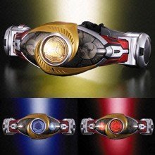 トリプルフラッシュ　ＤＸ変身ベルト　仮面ライダーアギト(未使用の新古品)