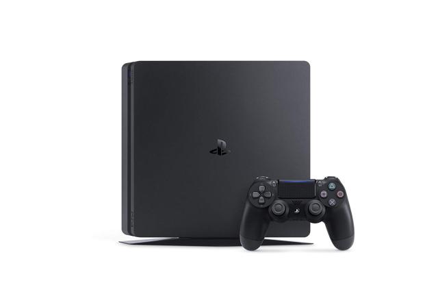 【整備済み品】 PlayStation 4 ジェット・ブラック 500GB (CUH-2200AB01) (整備済み品)