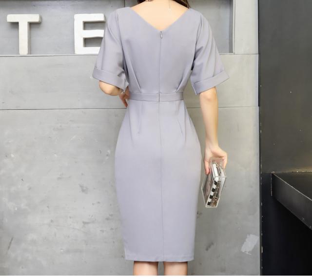 ワンピース 半袖 タイト 膝丈 スリット バックvネック ボートネック 上品 オフィス フォーマル エレガント ドレス Aya2390の通販はau Pay マーケット Yumi Shop