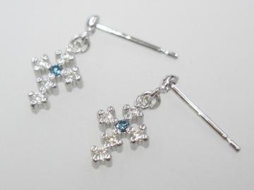 K18WG ホワイトゴールドダイヤモンド/ブルーダイヤモンド クロス