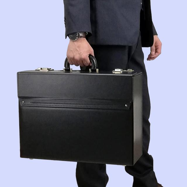 【パイロットトランク　新品】パイロット向けの鞄です。B4・A3の書類が入ります。 パイロットトランク新品】パイロット向けの鞄です。B4・A3の書類が入り