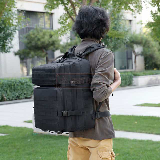 最安挑戦 夏新作 新作 送料無料 リュックサック バックパック 45L大容量 迷彩 防水 キャンプリュック 防災 登山 アウトドア ミリタリー リュック メンズ レディース おしゃれ 旅行バッグ ワークマン バックパック アウトドア用品 最安挑戦 夏新作 新作 送料無料 リュックサック バックパック 45L大