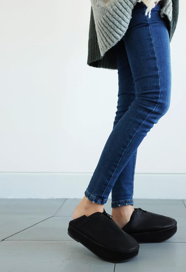 いま大注目の【お洒落×体幹】スリッポン レディース 送料無料・再再販。メール便不可