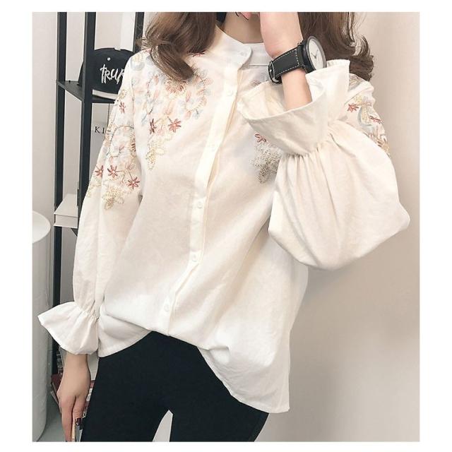 刺繍ブラウス刺繍トップスレディース長袖シャツ白ホワイト花柄刺繍袖フリルゆったり大人可愛い民族風海外旅行森ガールタンドカラーおしゃれ 刺繍ブラウス 刺繍トップス レディース 長袖シャツ 白 ホワイト