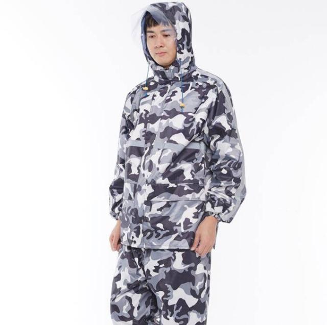 レインコート 男女兼用 上下セット カッパ 雨合羽 ブート付き ツバあり 自転車 バイク 登山 ゴルフ 防水 雨具 迷彩柄 通学 通勤 梅雨対策 大きいサイズの通販は 4,650円