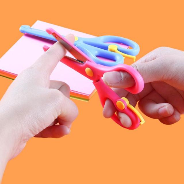 教育はさみ 学校用ハサミ 丸い先端 女の子 男の子 可愛い 学生用 紙切り 文房具 DIY道具 3個セット 危なくない 安全 保育園 幼稚園 練習はさみ 家庭用 送料無料 その他手芸用はさみ