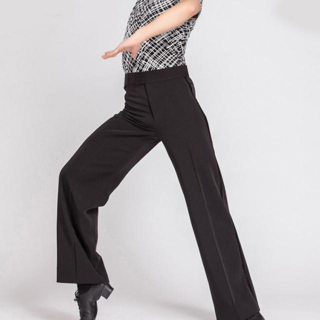 社交ダンスラテンパンツスタイルデモ用