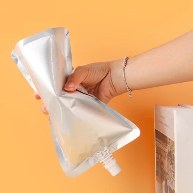 100ml 400ml スパウトパウチ 300ml 遮光性 ジュースパック ミルクパック 【500枚入り 500ml 200ml 牛乳パック 250ml 容器 パウチ 飲み物用 保存容器 調味料 【500枚入り ふた付 空容器 自立 耐高温 冷凍パック 冷凍 詰め替え 口直径1.5cm】キャップ付アルミスタンド袋の通販は