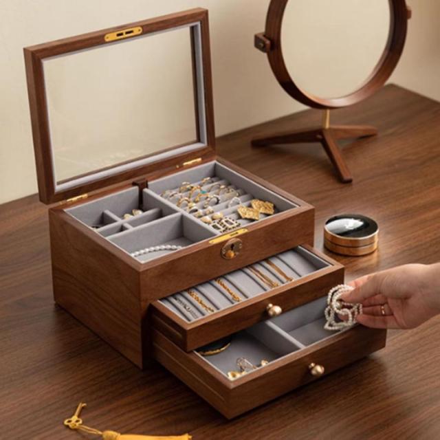 アクセサリーケース ジュエス 3段 透明 木製 高級 窓付き ロック付き 鍵付き 仕切り調整 ガラス ウッドケース おしゃれ リング 宝石箱 アクセサリー 収納ケース 指輪 鍵付き ピアス/ネックレス/メガネ/時計収納 小物収納 玄関 母の日 敬老の日の通販は アクセサリーケース ジュエス 3段 透明 木製 高級 窓付き ロック付き 鍵付き 仕切り調整 ガラス ウッドケース おしゃれ リング 宝石箱 アクセサリー 収納ケース 指輪 鍵付き ピアス/ネックレス/メガネ/時計収納 小物収納 玄関 母の日 敬老の日の通販は