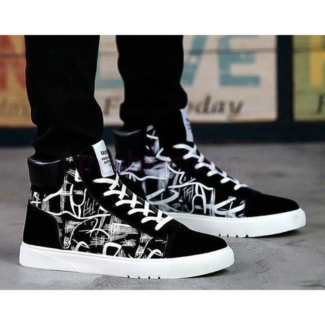 17新品 人気 スニーカー メンズ ハイカット おしゃれ 春夏 新作 カジュアルシューズ メンズ靴 ランニングシューズ 軽量の通販はau Pay マーケット Freed