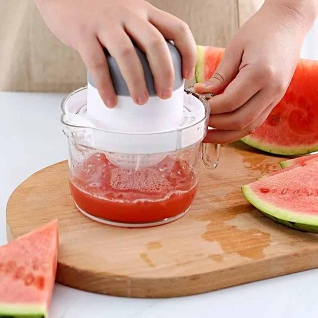 ジューサー 手動 レモン絞り レモン絞り器 オレンジ絞り フレッシュジュース 500ML カクテル サワー 生搾り 大根おろし おろし おうち時間 洗いやすい シトラスジューサー 果汁 フルーツしぼり キッチン用品 使いやすい 持ち手付き ギフト プレゼント 送料無料 レモン絞り