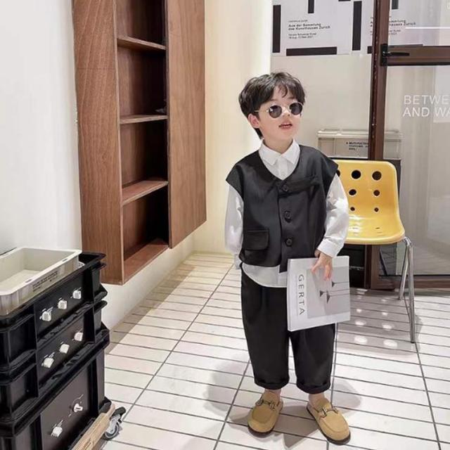 男の子　スーツ(上下)、シャツ、3点セット　130 こどもスーツ上下 男の子 スーツ(上下)、シャツ、3点セット 130 子供服