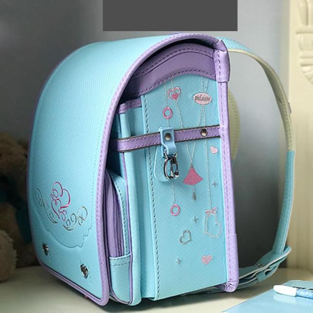 ランドセル 刺繍 男の子 女の子 A4フラット収納 ツバメランドセル 反射材 透明 安心 おしゃれ カラフルキャンディスタイル 雨 ランドセル リメイク かばん 軽い 軽量 撥水 汚れ防止 入学祝 子供 フォーマル キッズ プレゼント 入園 入学 入学式 卒園式 5color_2