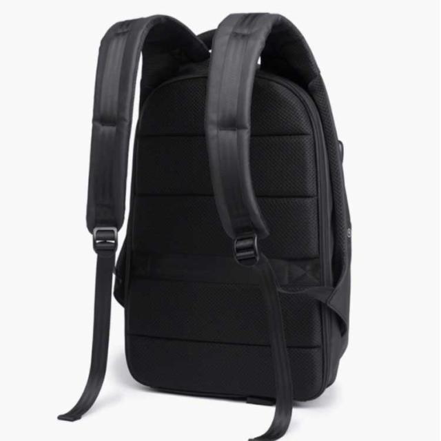 ビジネスリュック メンズ おしゃれ 大人 スポーツ リュック 大容量 撥水加工 PCリュック 通勤 出張 USBポート付き 多機能 シンプル 無地 通学 高校生 かっこいい バックパック 多収納 整理整頓 プレゼント ギフトの通販は