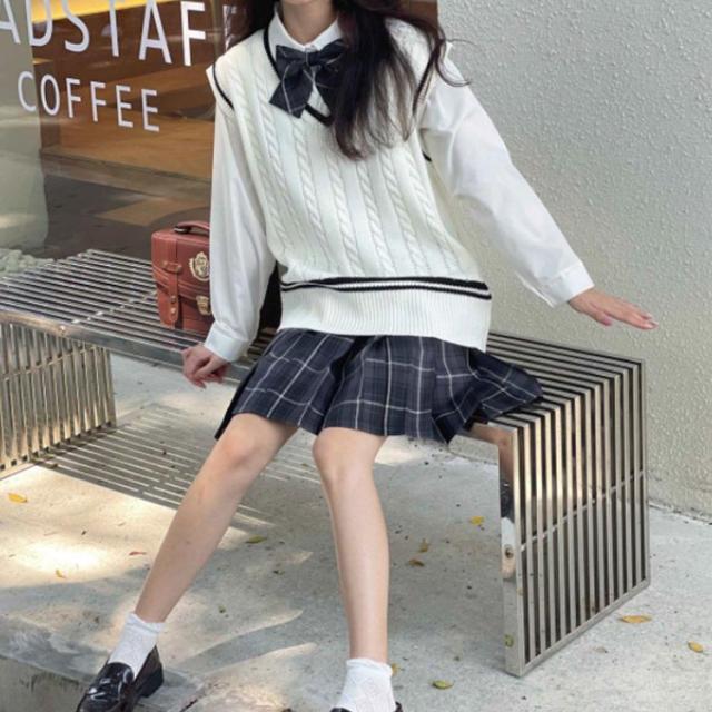 ニットベスト レディース 制服 リブ編み ノースリープ ケーブル編み Vネック プルオーバー ロング 学生 セーター 春 秋 体型カバー 通学 重ね着 楽天市場】スクールベスト レディース ベスト Vネック ニット