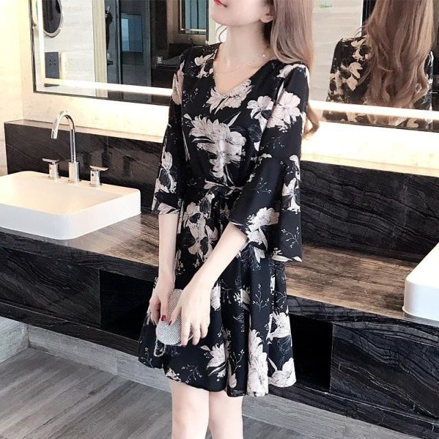 ワンピース レディース 半袖 ミニ丈 ミニワンピース フレア Vネック 花柄 フラワー アンブレラスリーブ リボン おしゃれの通販は 6,090円