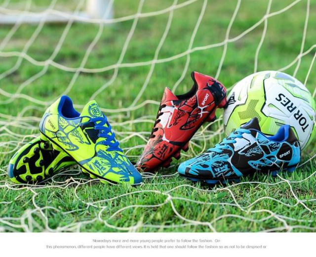 サッカースパイク、トレシュー　8足セット Amazon | [ZKGK] サッカースパイク メンズ サッカーシューズ