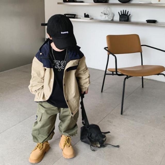 マウンテンパーカー キッズ 子供服 アウター 配色 ブルゾン ウインドブレーカー 男の子 フード付き 裏地付き ジップアップパーカー 防風 撥水 薄手 厚手 キルティング ジャケット 無地 春秋 春 秋 通学 100 110 120 130 140 150 その他子供服（アウター）