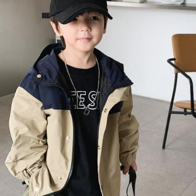 マウンテンパーカー キッズ 子供服 アウター 配色 ブルゾン ウインドブレーカー 男の子 フード付き 裏地付き ジップアップパーカー 防風 撥水 薄手 厚手 キルティング ジャケット 無地 春秋 春 秋 通学 100 110 120 130 140 150 その他子供服（アウター）
