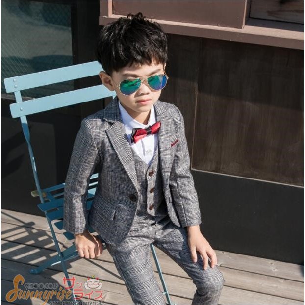 子供服 フォーマル スーツ 男の子 キッズ 4点セット(蝶ネクタイ付き