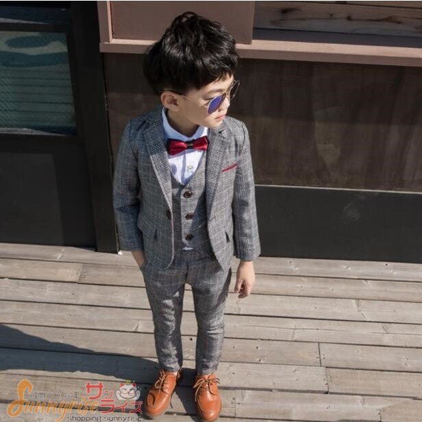 子供服 フォーマル スーツ 男の子 キッズ 4点セット(蝶ネクタイ付き