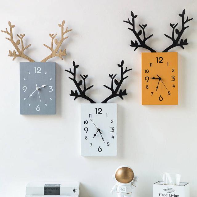 掛け時計 おしゃれ 壁掛け時計 モダン 時計 壁掛け ウォールクロック トナカイ 28 51cm 壁 壁時計 かっこいい おしゃれ時計 一人暮らし の通販はau Pay マーケット まつだストア
